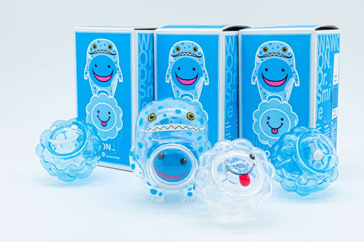 Transparent WAWOON with blue dots