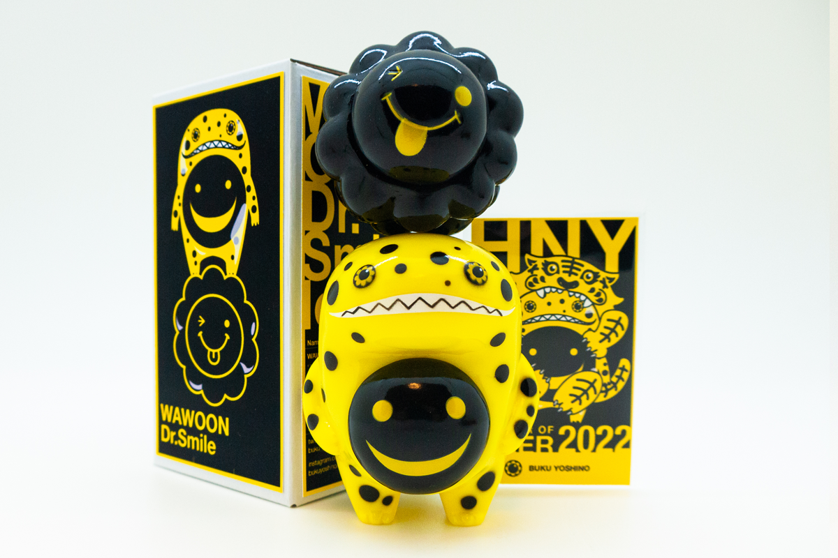 Transparent WAWOON with blue dots