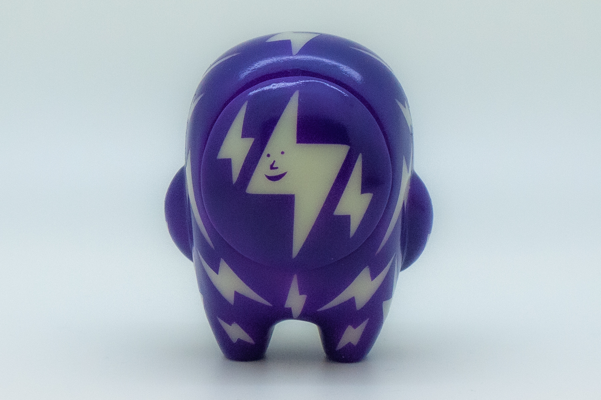 Kaminarithun on Back